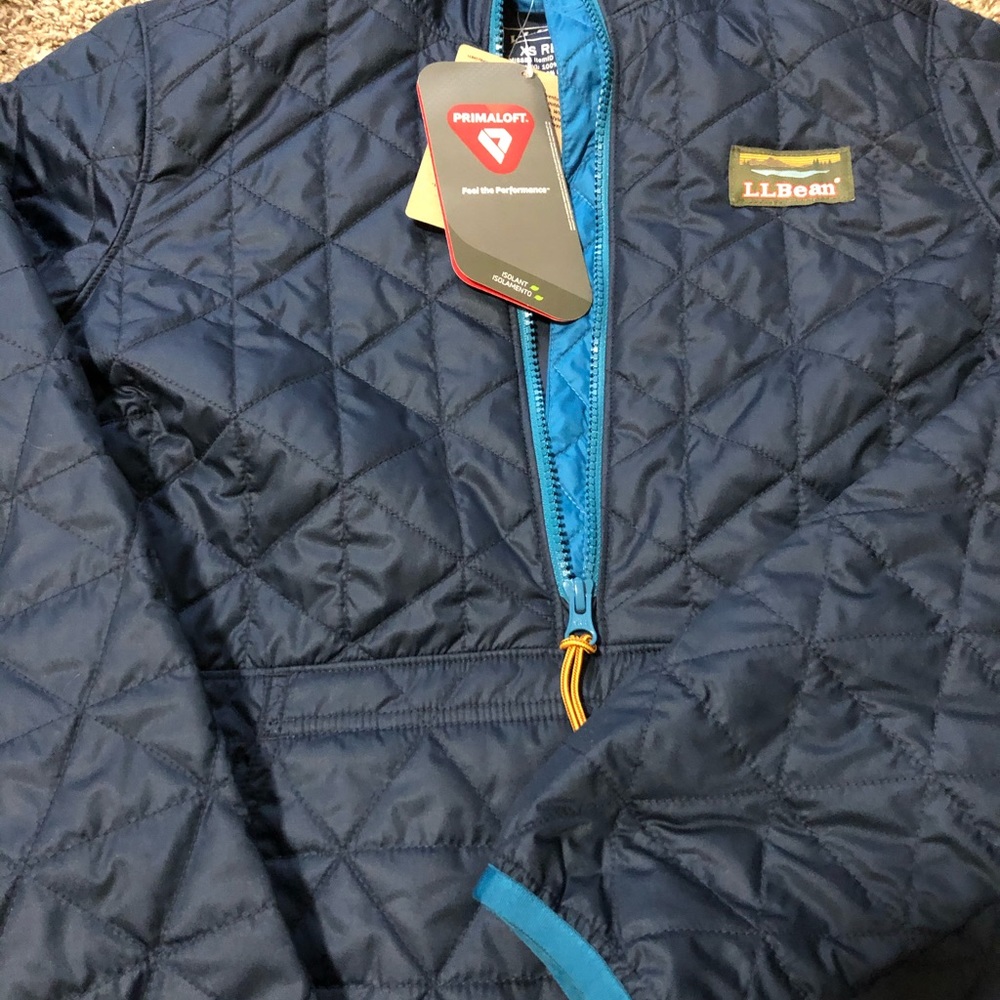 L.L. Bean pull over - Picture 5 of 8